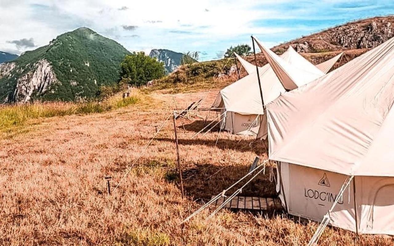 Lodg'Ing Secret Camp Ariege Otel Lordat Dış mekan fotoğraf