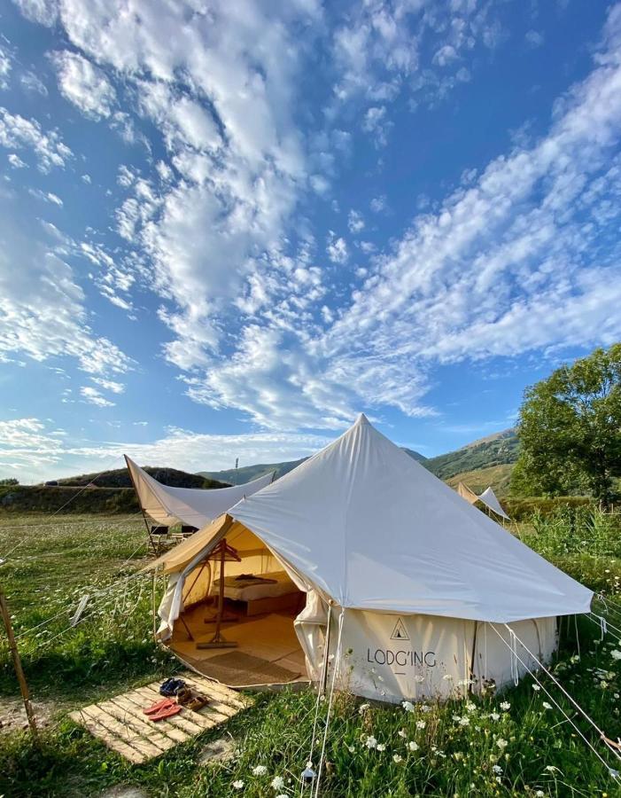 Lodg'Ing Secret Camp Ariege Otel Lordat Dış mekan fotoğraf